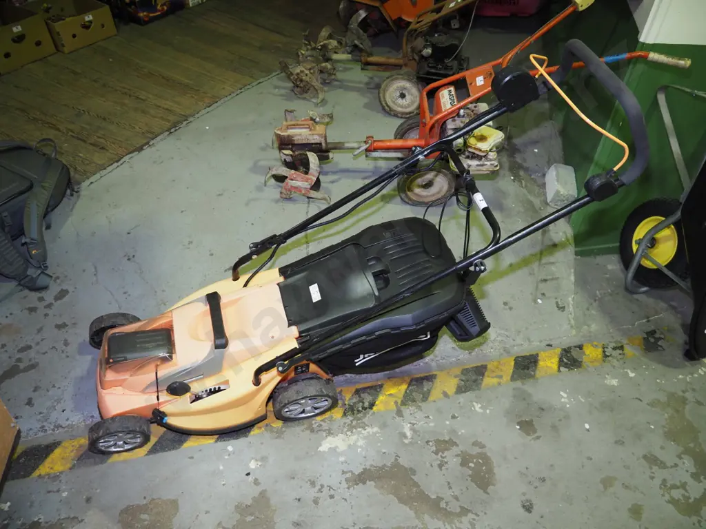 Jobmate battery power lawn mower - As Is, No Returns Image 1++
