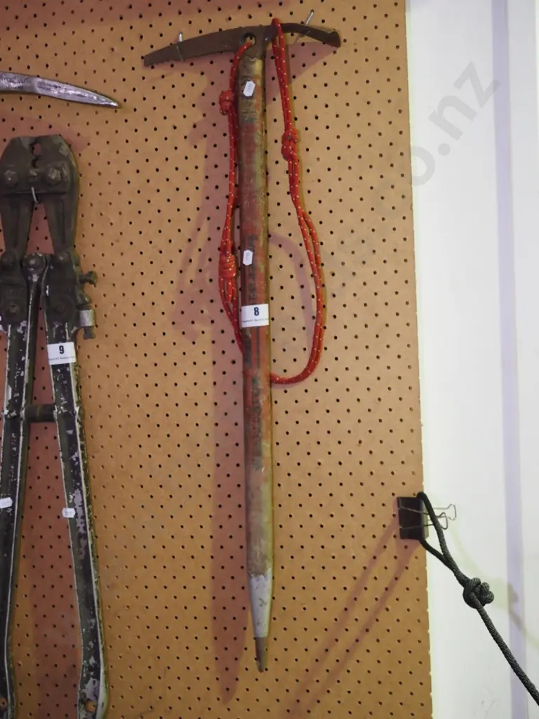 ice axe Image 1++