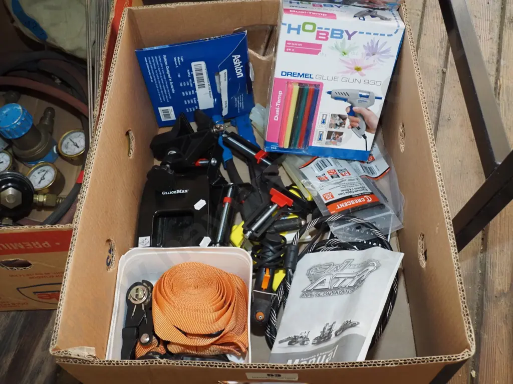 box: Dremel glue gun, hobby vices, load strops etc Image 1++