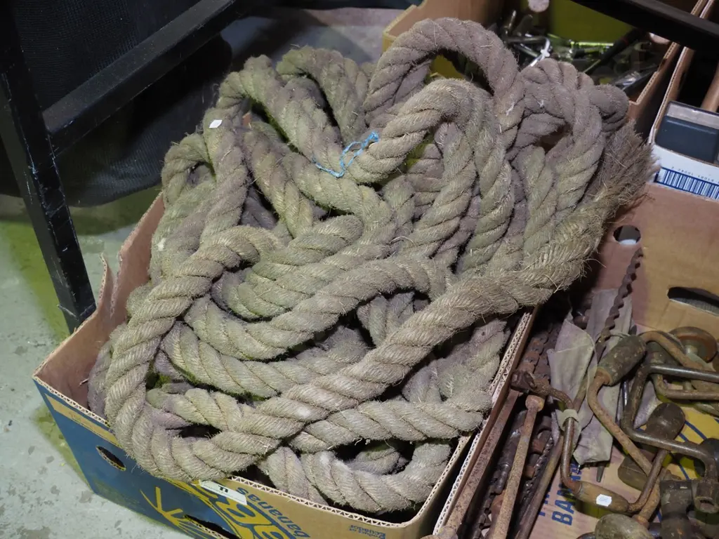 box of old rope Image 1++