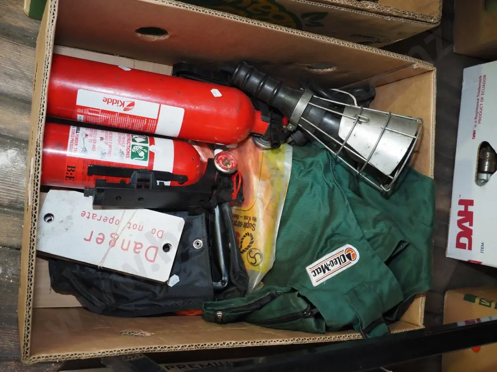 box; trouble light, chainsaw chaps, fire extinguishers etc Image 1++