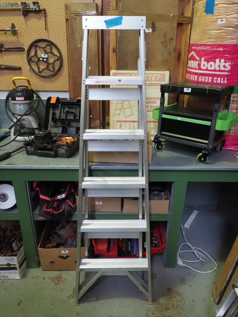 Warrior 5 step aluminium ladder Image 1++