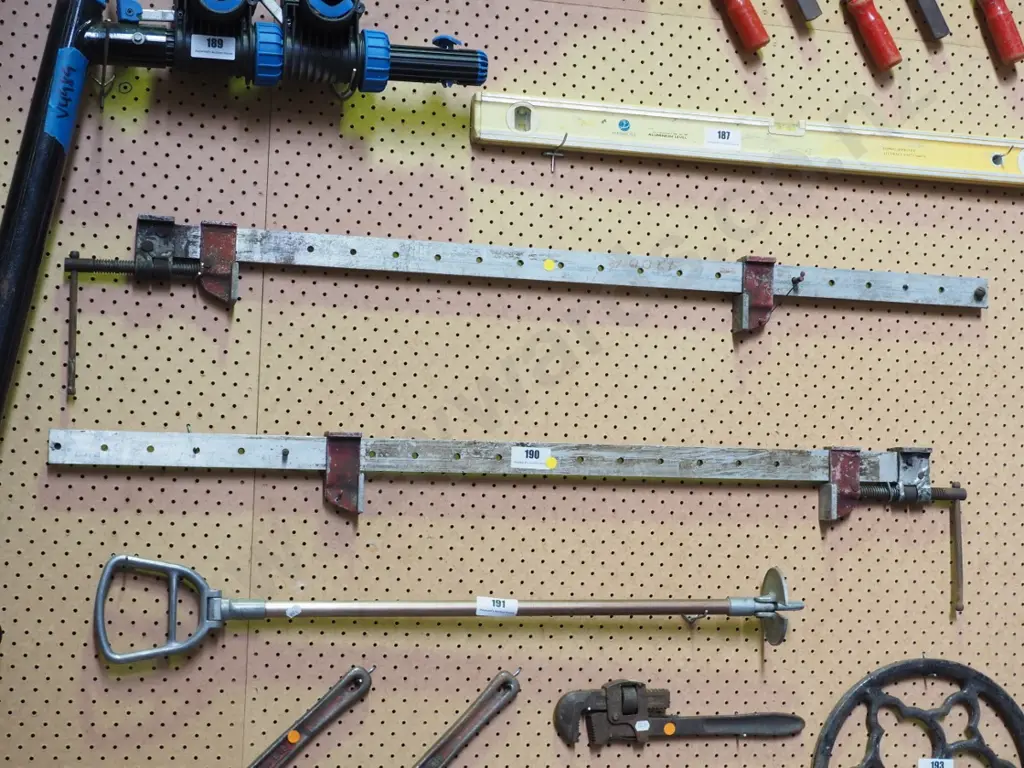 2 sash clamps - yellow dots Image 1++