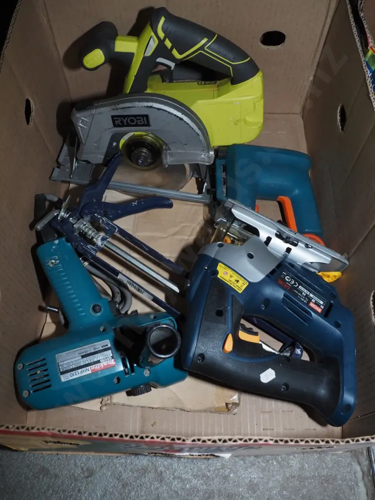 box; jigsaw, stapler, drill, Ryobi skilsaw - no battery Image 1++