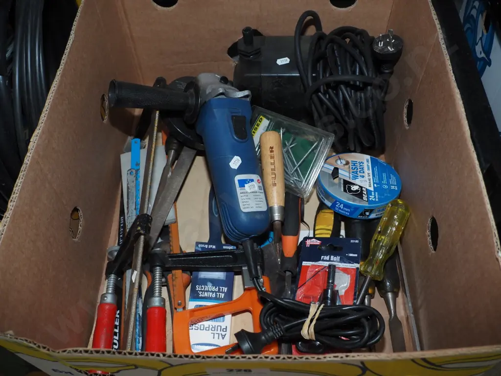 box; angle grinder, fountain pump, chisels etc Image 1++