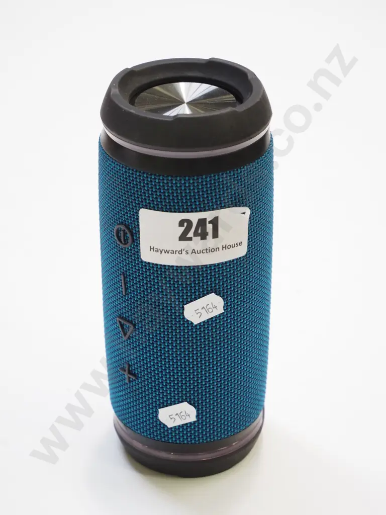 blue tooth portable speaker Image 1++