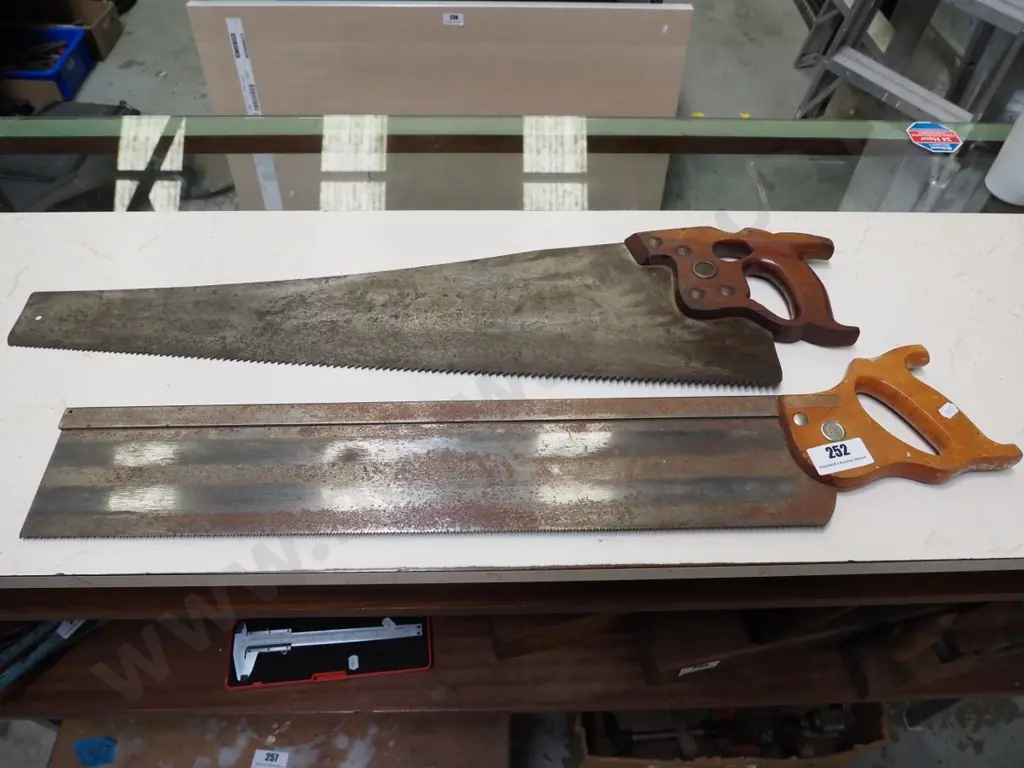 2 vintage saws Image 1++