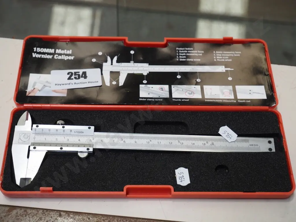 cased vernier calipers Image 1++