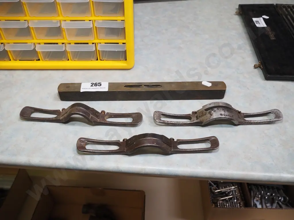 vintage spoke shaves, level Image 1++