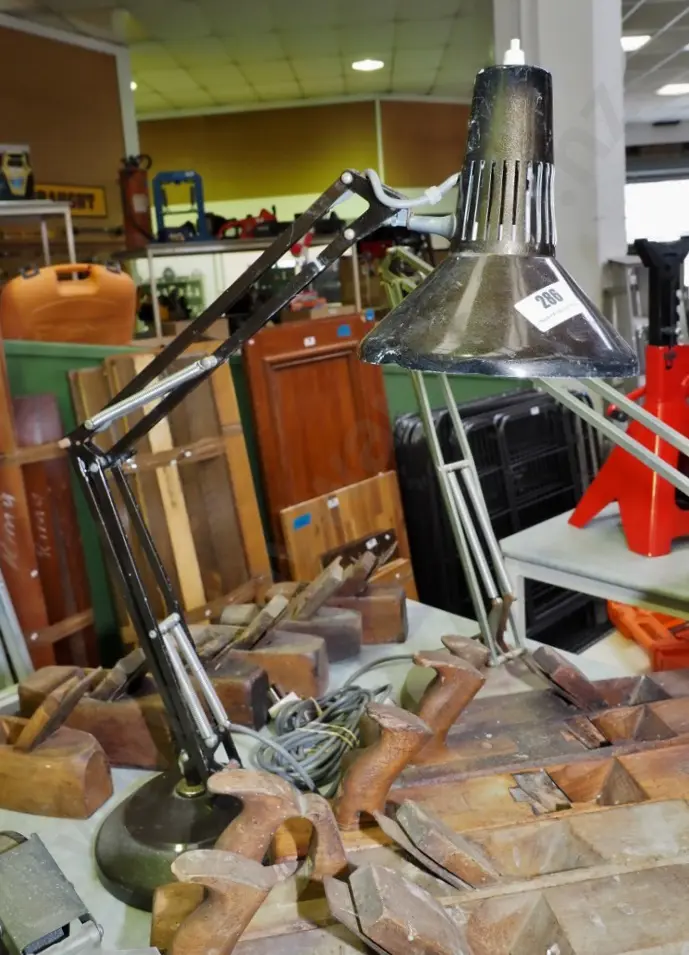 metal anglepoise lamp Image 1++