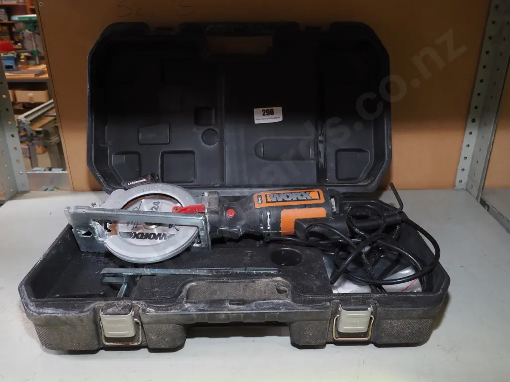 Worx corded plunge saw Image 1++