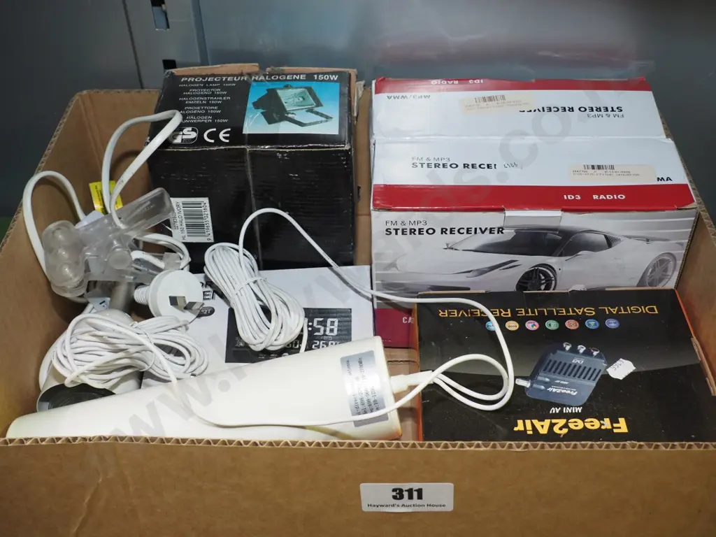 box; halogen lights, aerial, car stereo receivers etc Image 1++