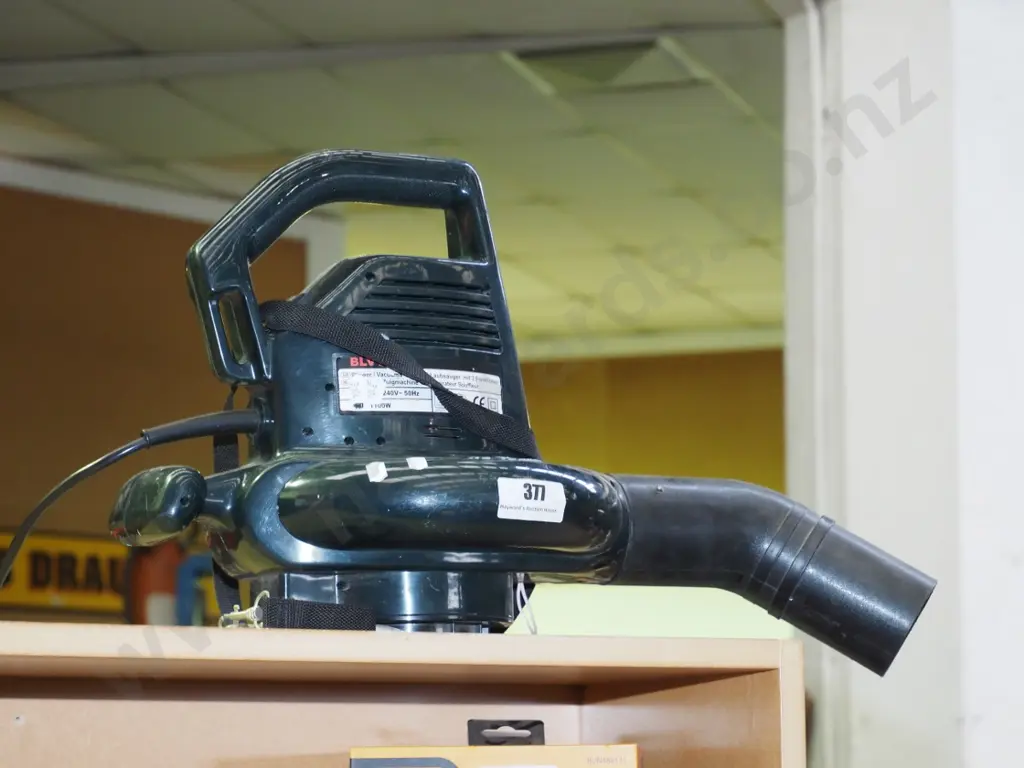 small corded leaf blower - missing attachment  - As Is, No Returns Image 1++