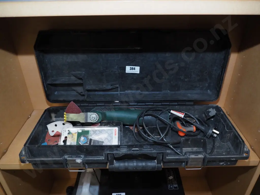 cased Bosch multi tool Image 1++