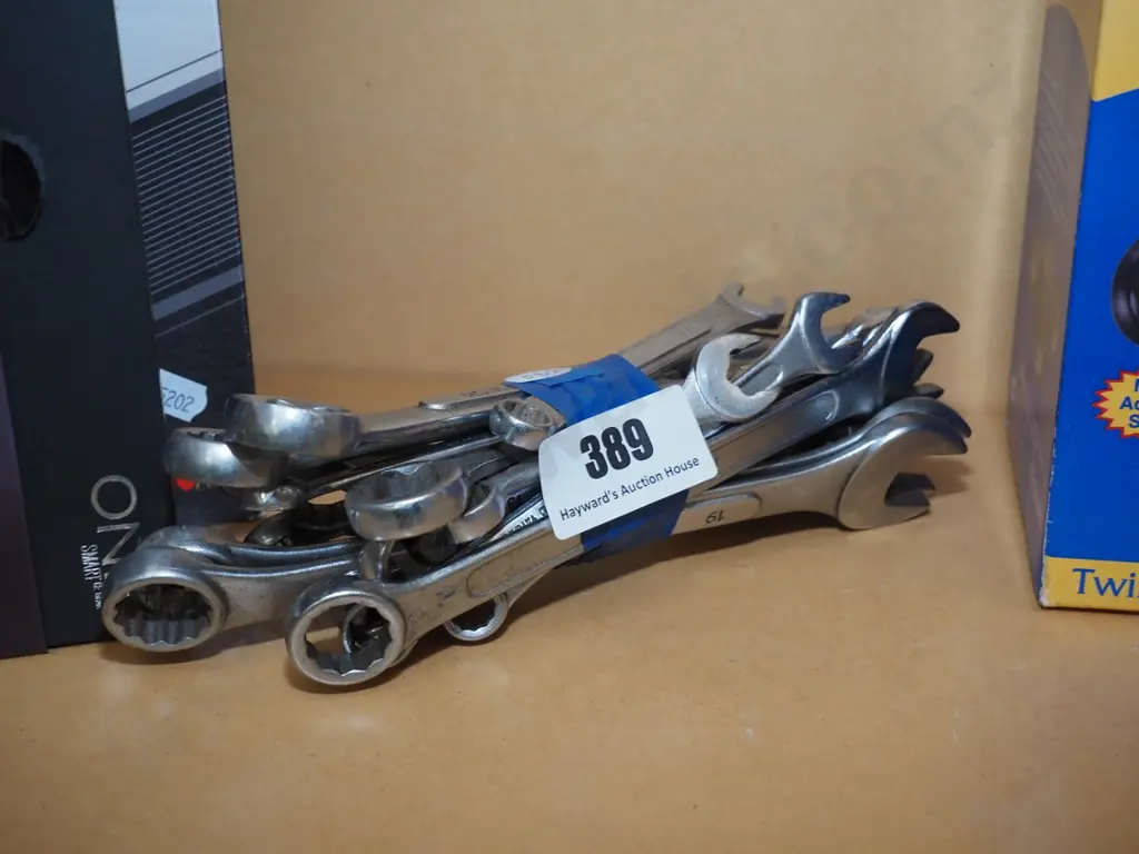 bundle of open and ring spanners Image 1++