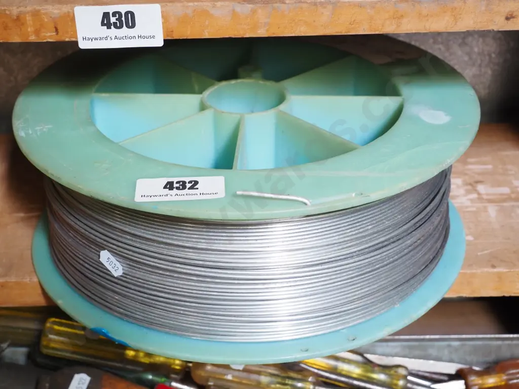 coil of wire Image 1++