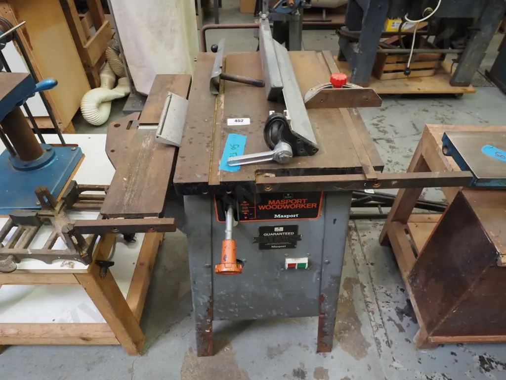 Masport woodworker's station; buzzer, saw, sander Image 1++