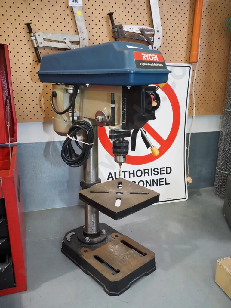 Ryobi 5 speed bench drill press Image 1++