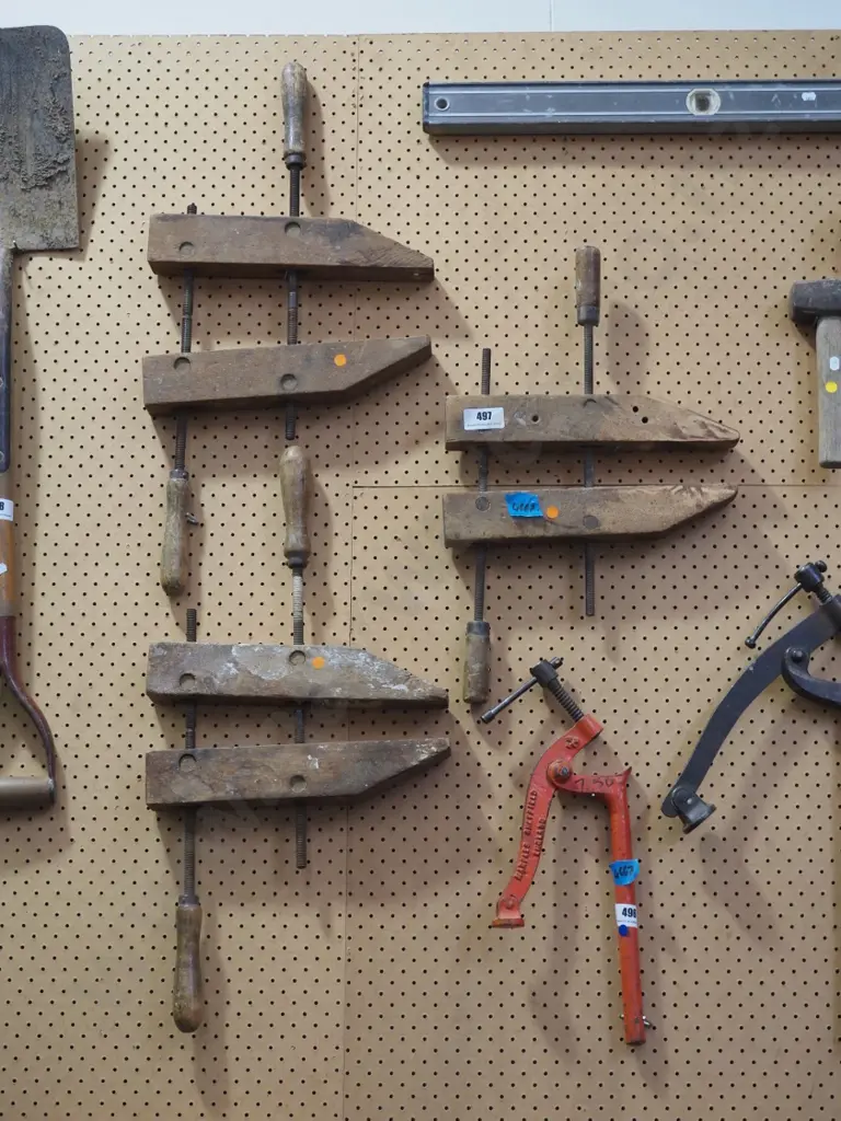 3 vintage wooden clamps Image 1++