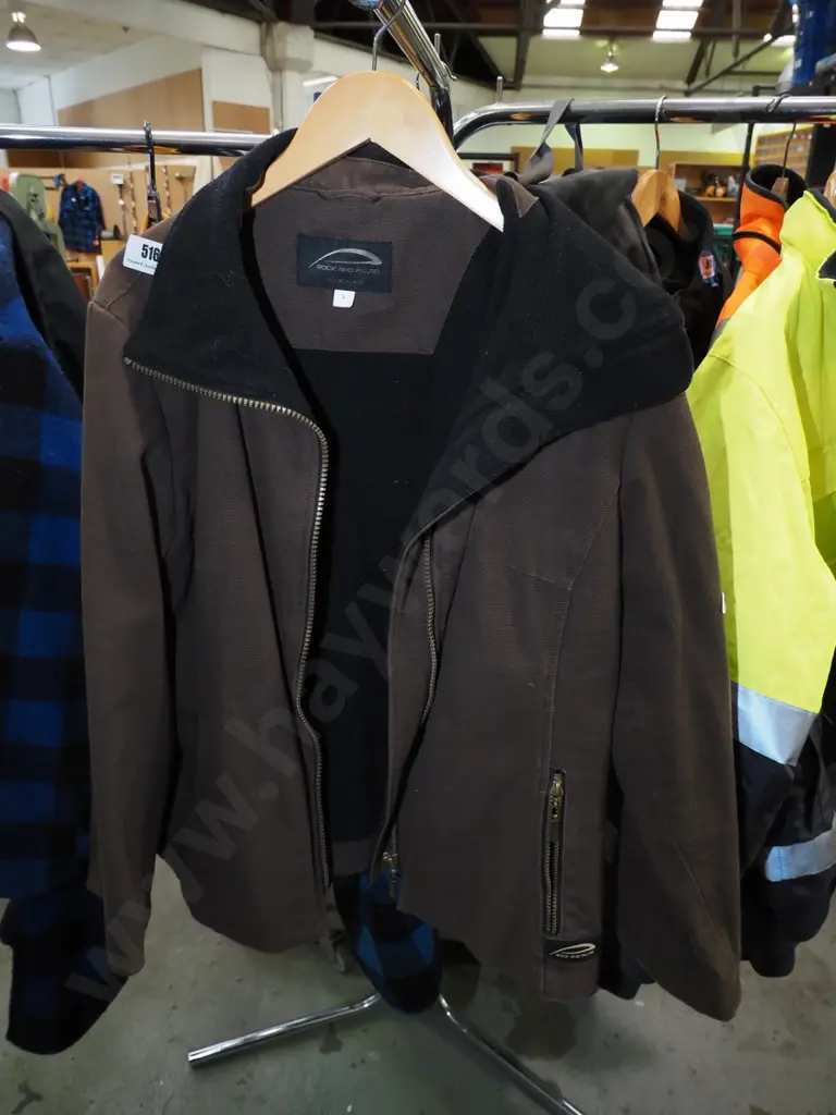 Rock and Pillar jacket - Large Image 1++