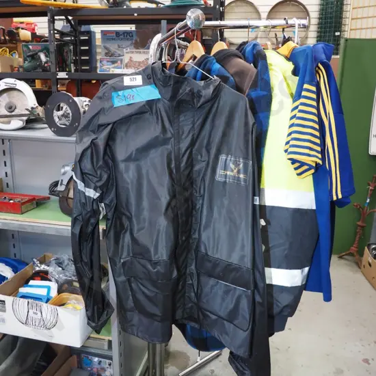 rain coat - Large