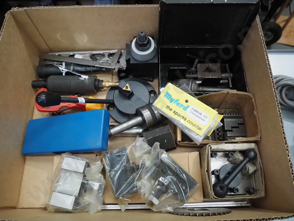 box; engineering tools; clamps, drill heads etc Image 1++