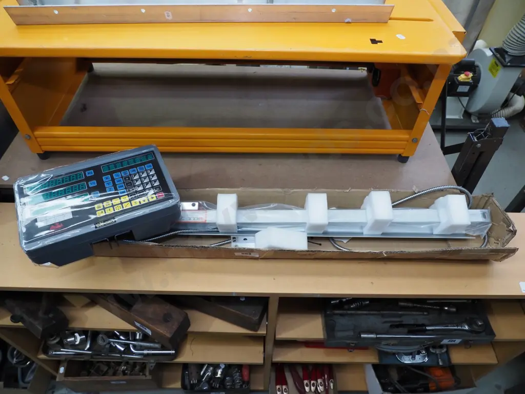 electronic 340mm read out scale, digital controller - doesn't calibrate correctly Image 1++