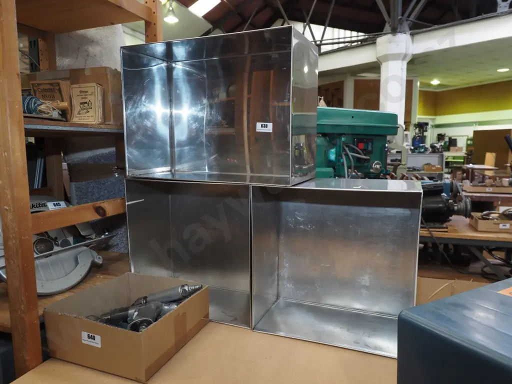 3 stainless steel bins Image 1++