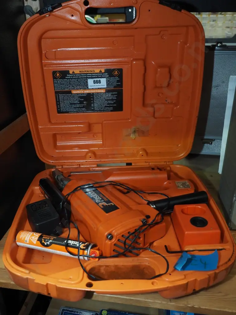 Paslode nail gun - As Is, No Returns Image 1++