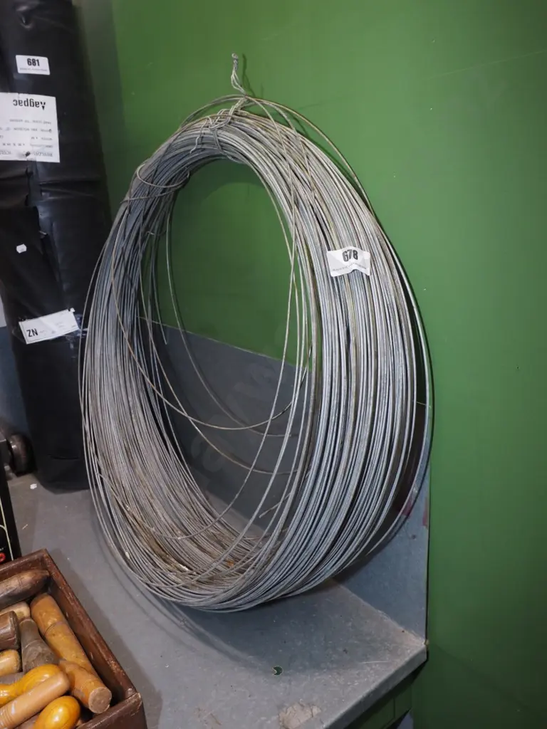 roll of wire Image 1++