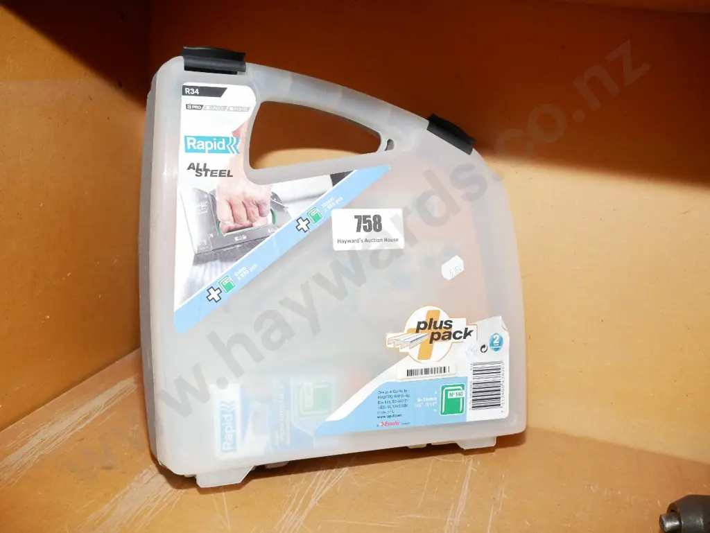 rapid staple gun and staples Image 1++