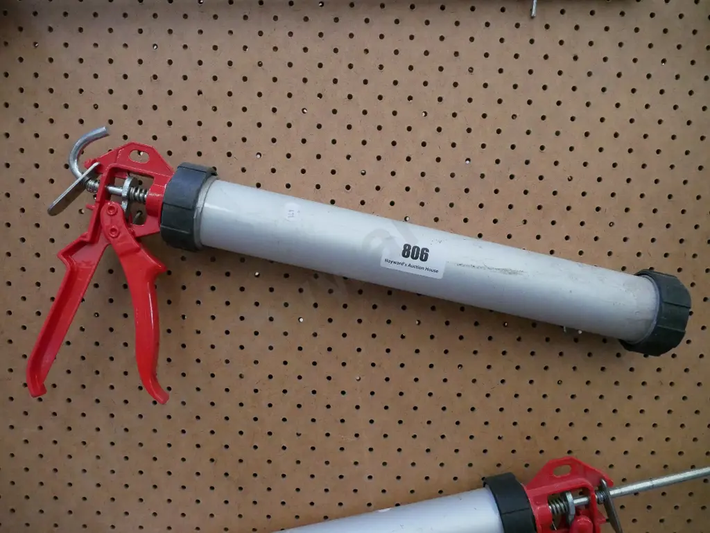 caulking gun Image 1++