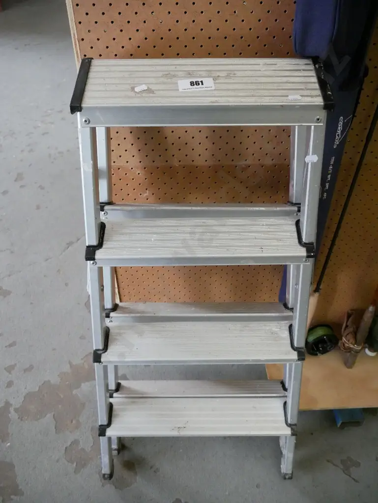 3 step aluminium ladder Image 1++
