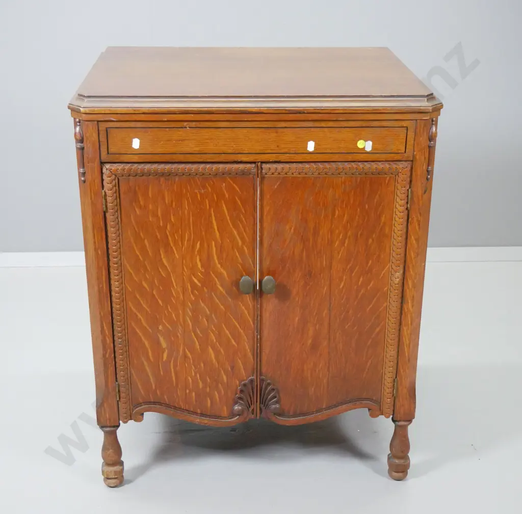 deco oak hall stand / empty gramophone cabinet - no back, rippling to veneer on top H-830 W-660 D-540 Image 1++