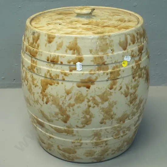 vintage Stour Timaru mottled cream and gold glaze stoneware lidded storage jar - No. 40 on lid, chip to knob H-330 D-300