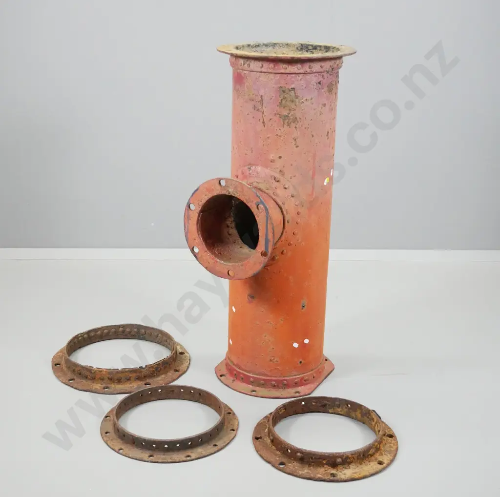 mining pipe joiner section ex Skippers canyon - corrosion H-1070 W-410 Image 1++