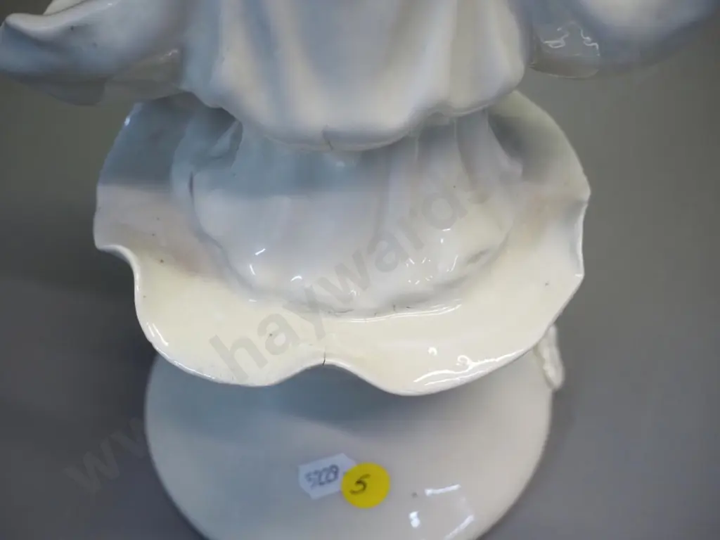 Japanese porcelain figure - a few under-glaze faults on robes? H-440 Image 1++