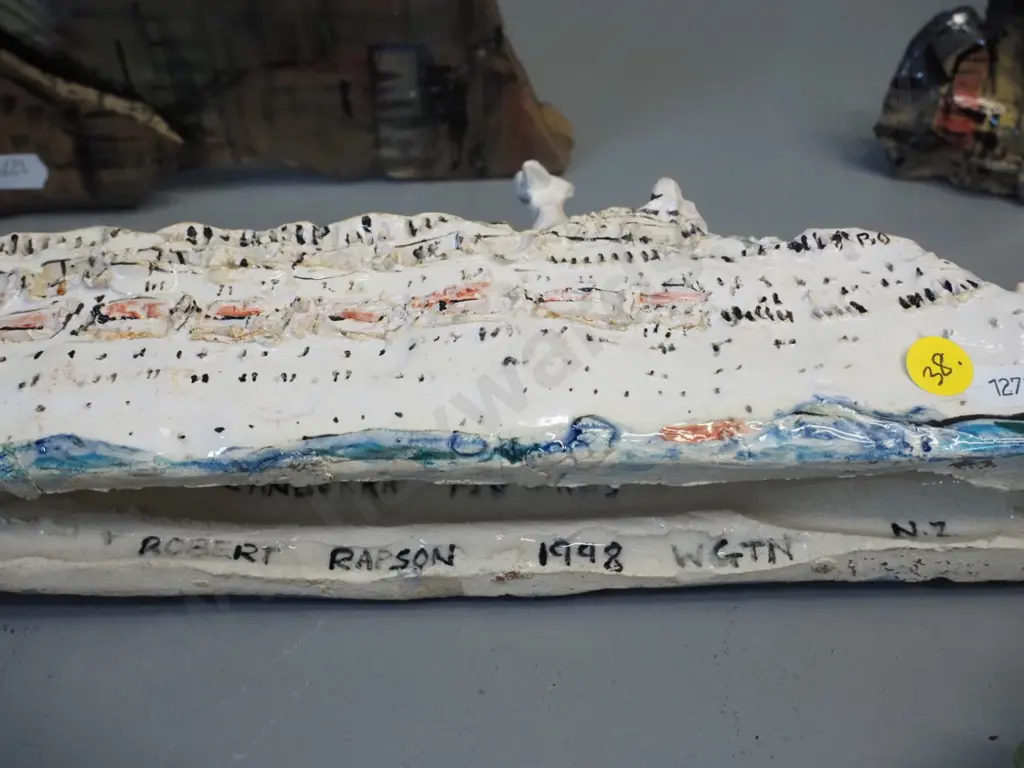 Robert Rapson large ceramic ship model - Canberra and 4 associated scenery pieces - ship H-120 L-470 Image 1++