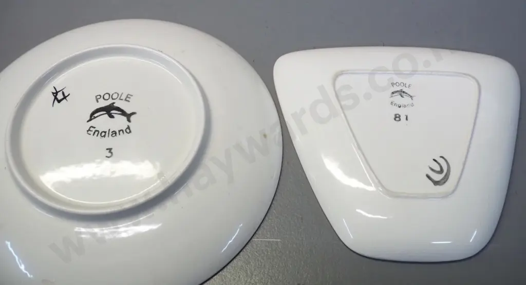 2 mid-century Poole Delphis dishes - slight crazing. larger is D-200 Image 1++