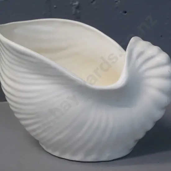 Crown Lynn shell vase - crown stamp, no pattern number H-140 L-220 W-140