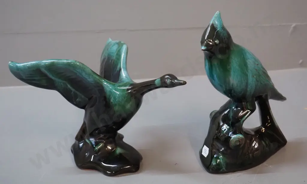 2 small Blue Mountain pottery birds - cardinal H-200 and goose taking off W-160 Image 1++