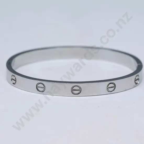 silver bangle stamped Cartier 750 iP6688