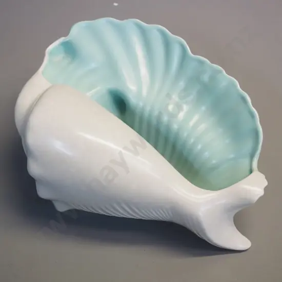 large Poole conch shell vase H-120 L-260