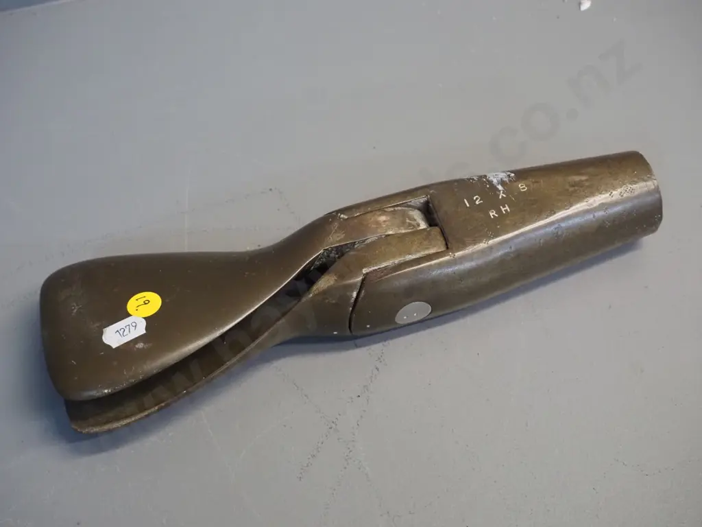 vintage 2-blade folding boat propeller - marked '12 x 8 RH' - H-150 D-300 Image 1++