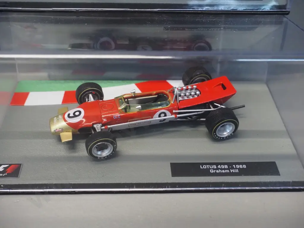 2 die-cast 1:43 scale Formula 1 racing cars - 1967 Dennis Hulme and 1968 Graham Hill Image 1++