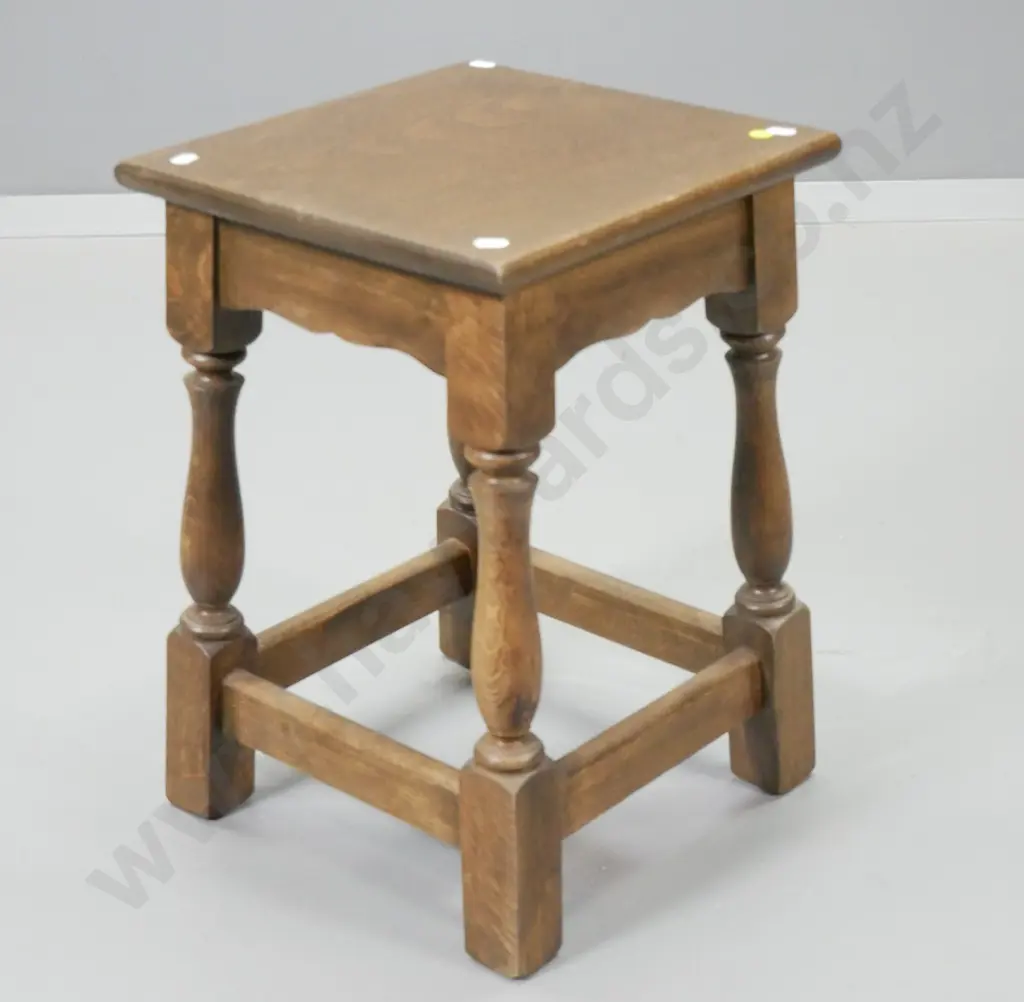 oak Tudor style stool or small occasional table H-450 W-320 D-320 Image 1++