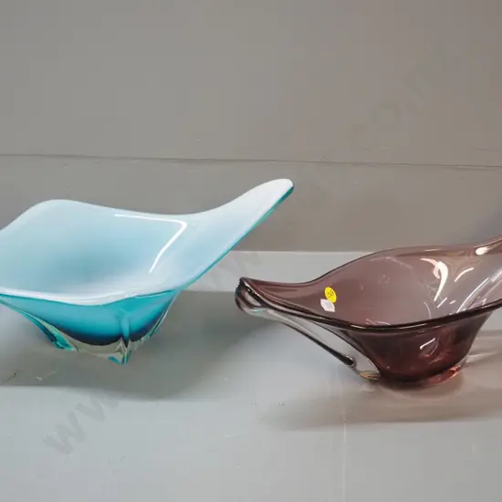 2 heavy art glass bowls - purple with clear base and teal with white lining - each approx L-400