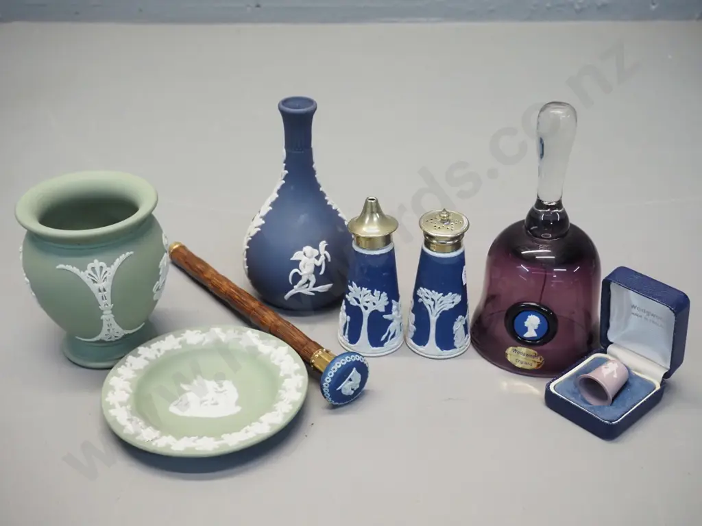 assorted Wedgwood jasperware - dark blue salt & pepper, bud vase H140, glass bell, thimble etc. Image 1++