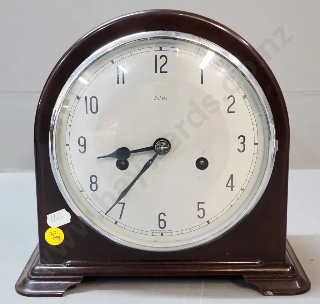 deco bakelite cased Enfield chiming mantel clock - w/pendulum, no key, some marking to case H-200 W-220 D-120 Image 1++