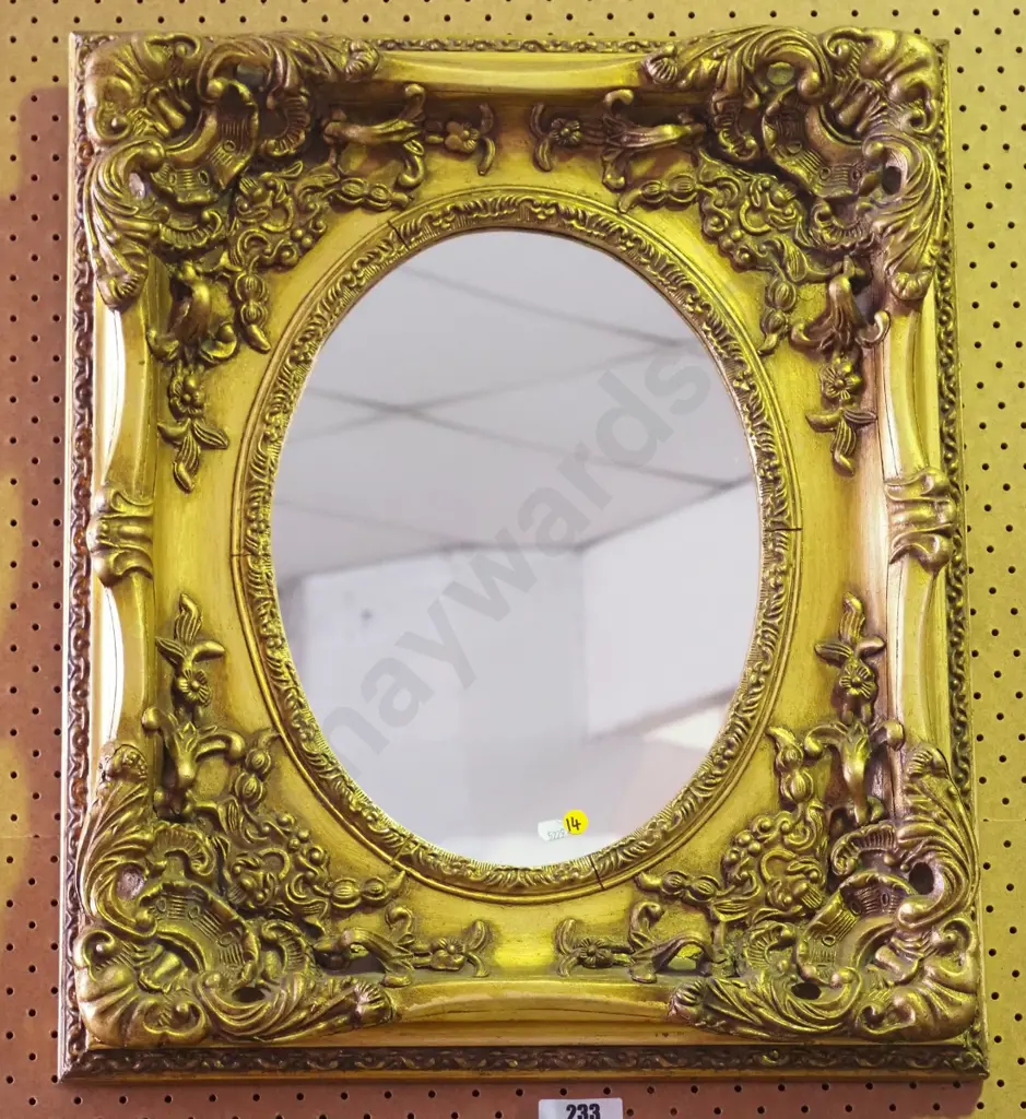 gilt framed wall mirror (some cracks to frame) H-630 W-530 Image 1++